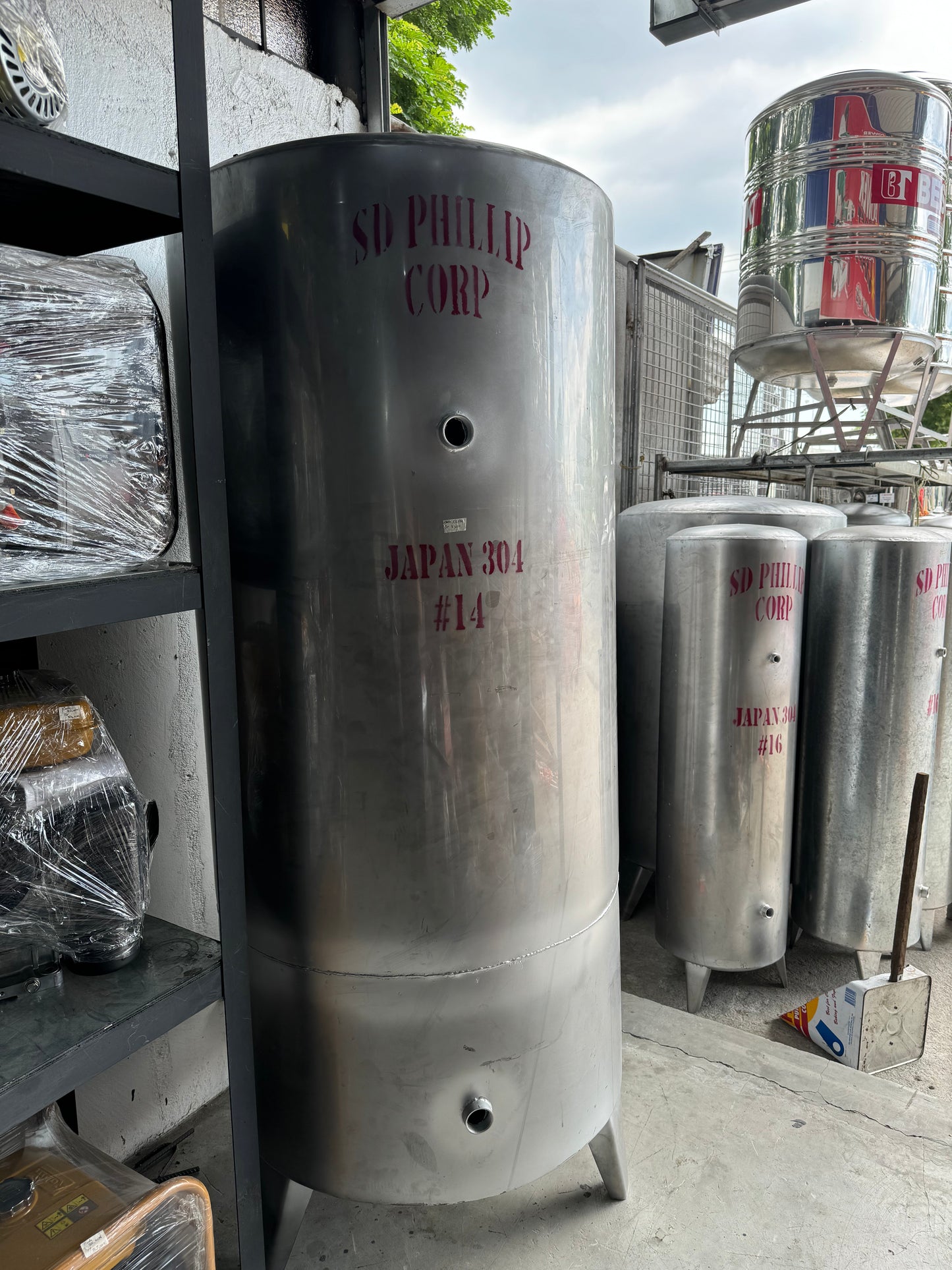 Stainless Steel Pressure Tanks